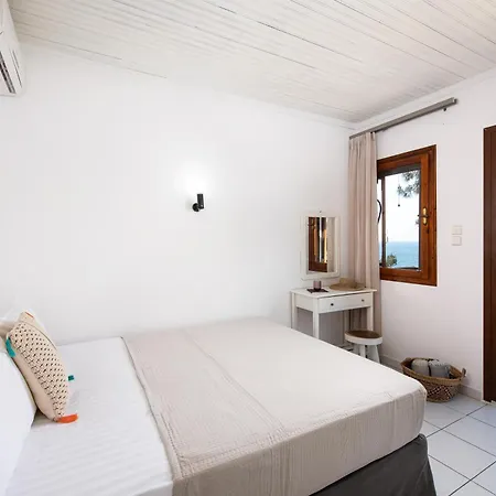 Acroterra - Easy Living *