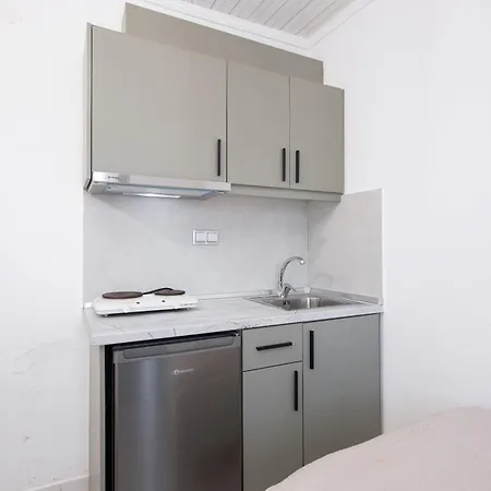 Acroterra - Easy Living